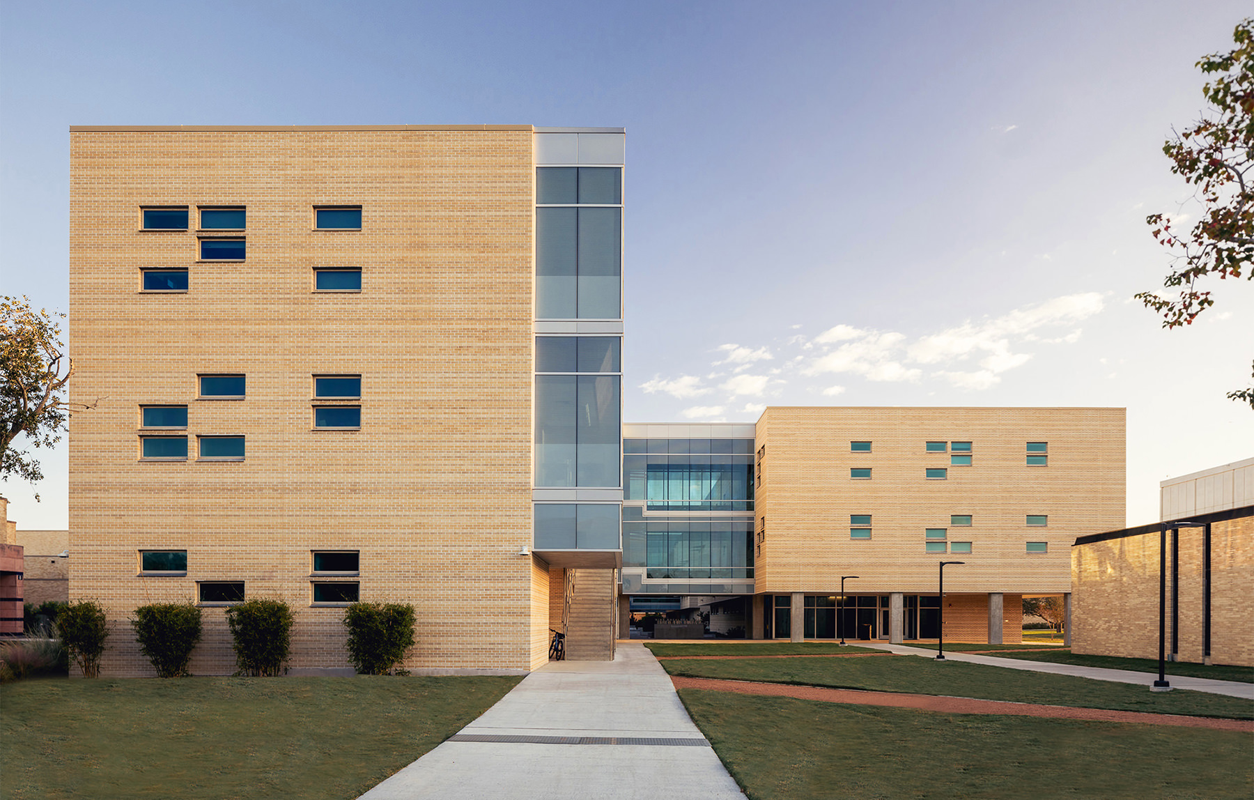 Del Mar College Music and Academic Building